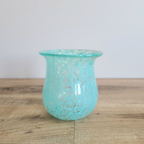 art glass Other - Vintage 2003 Signed Bavin Glassworks Green Speckled Hand Blown Vase.